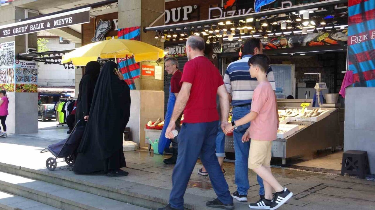 Arap turistlerden balığa yoğun ilgi