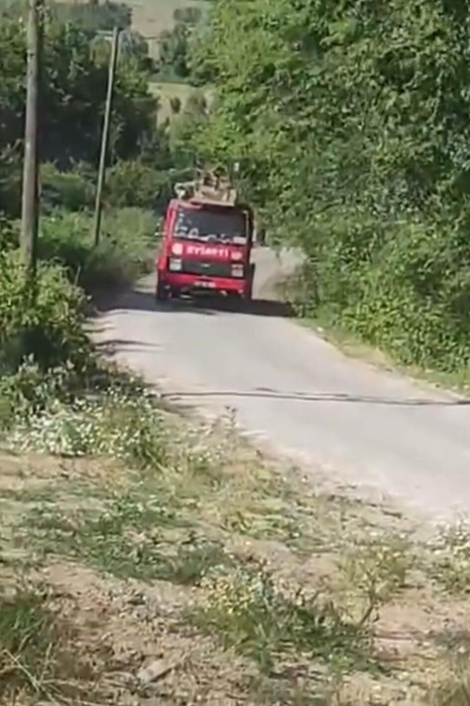 Çaycuma’da çöp yangını ormana sıçradı, 2 dönüm arazi zarar gördü