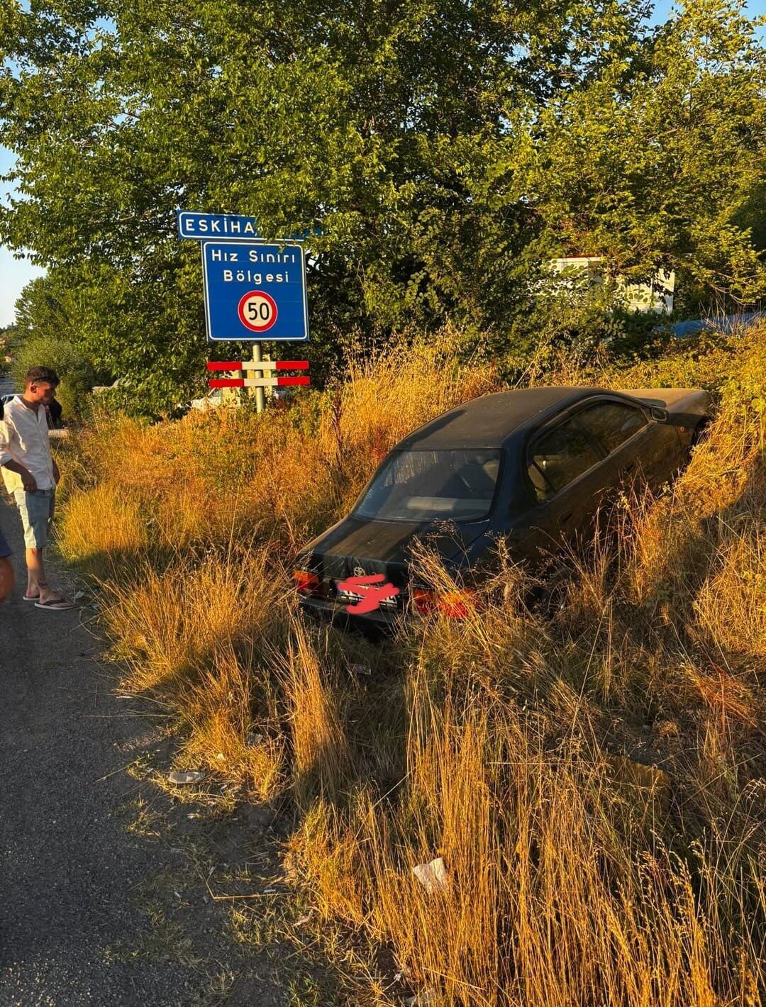 Düğün konvoyundaki kaza ucuz atlatıldı