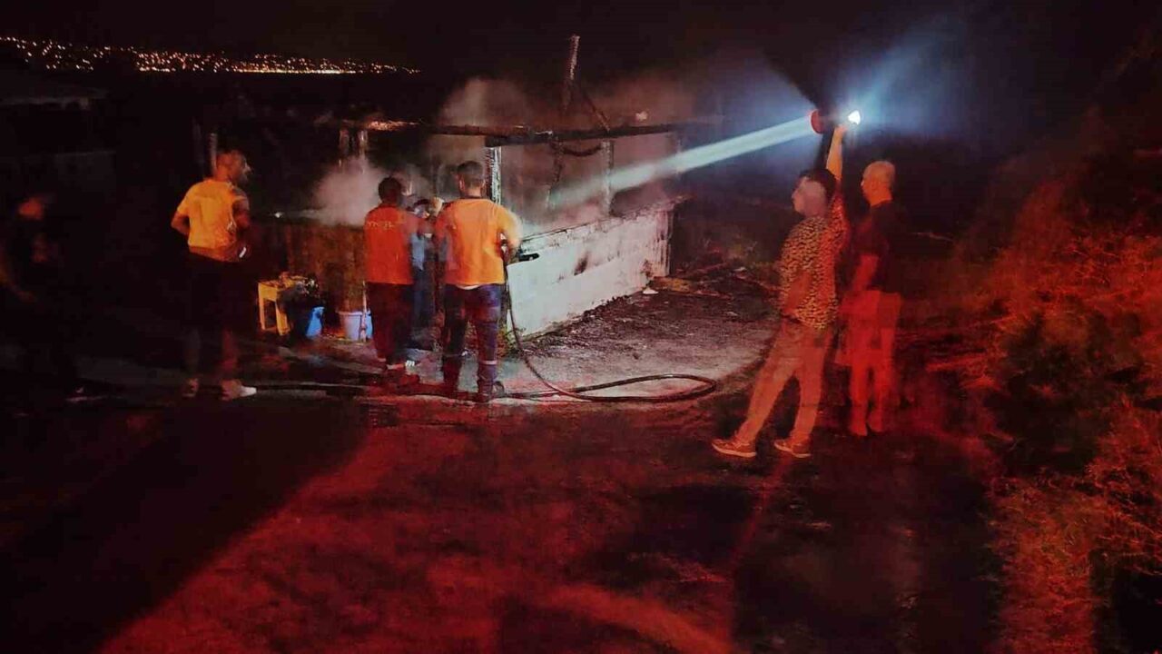 Giresun’da bir iş yeri çıkan yangında kullanılmaz hale geldi