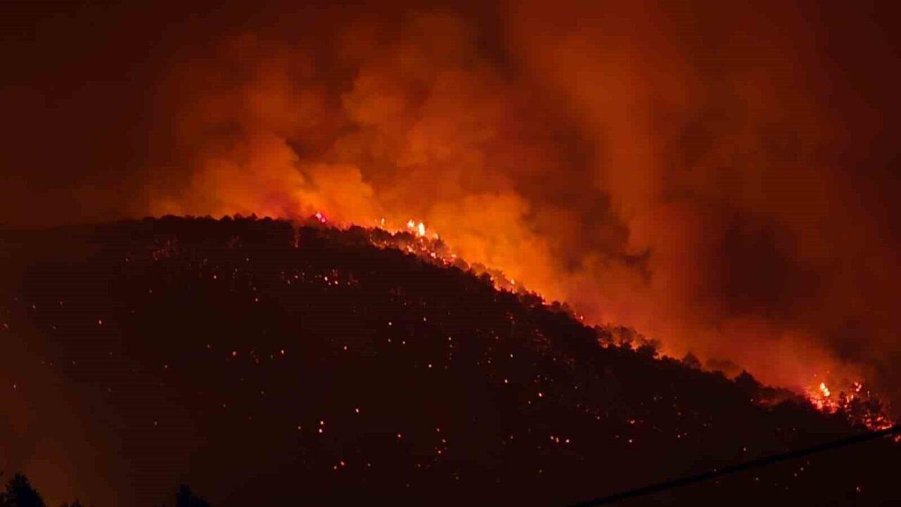Karabük’te orman yangınları nedeniyle 10 köy boşaltıldı
