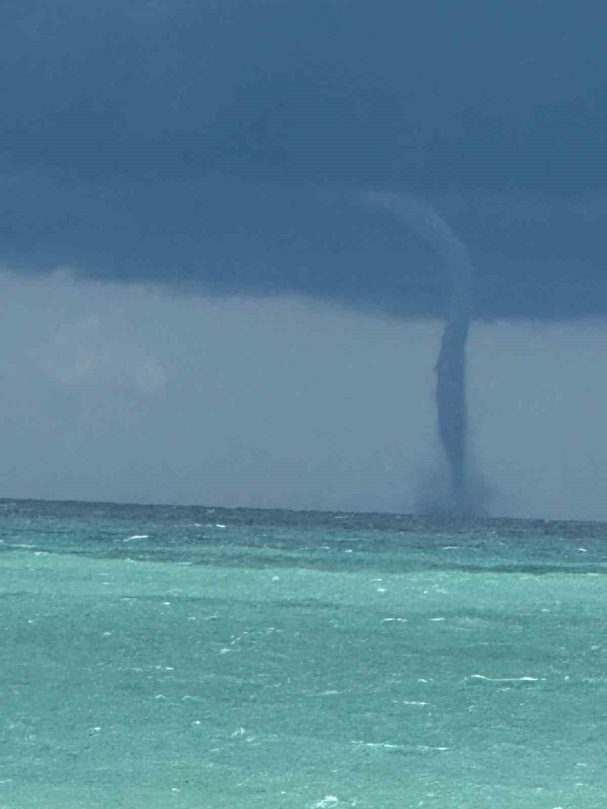 Karadeniz’de oluşan hortum kamerada