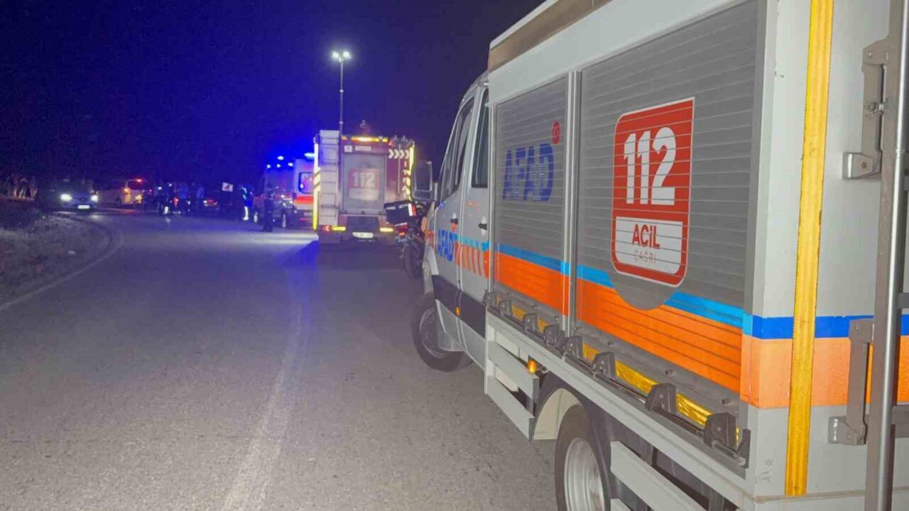 Motosiklet kazasında 35 metrelik uçuruma yuvarlanan sürücü ağır yaralandı