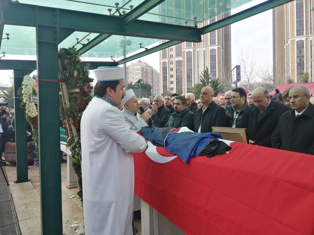 Otel yangınında ölen kızının son sözlerini anlattı: "Anne ölmek istemiyorum"