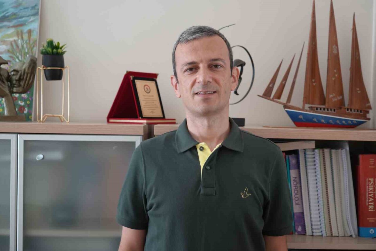 Psikiyatri doktoru uyardı: "Esrar ve metamfetamin kullanımına doğru bir yönelim olduğu görülmektedir"