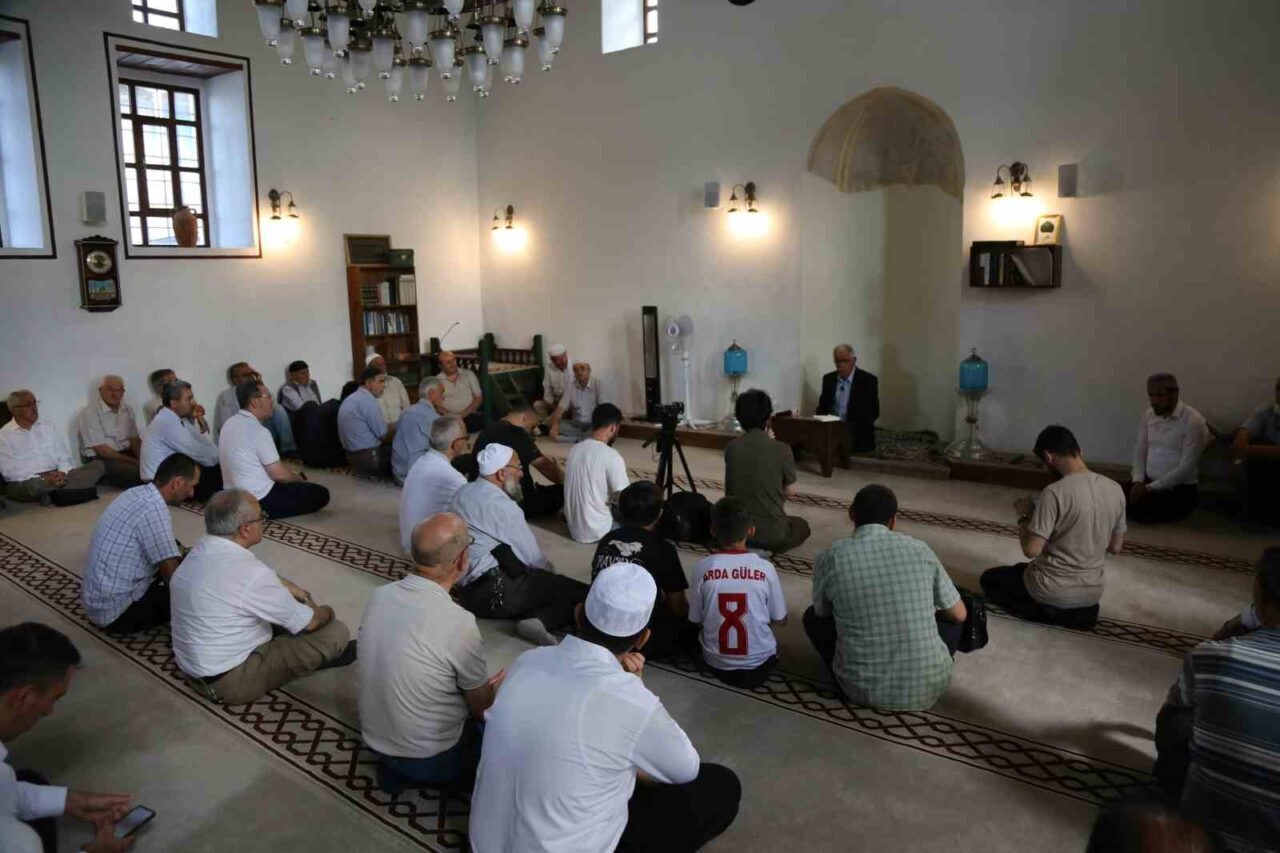 Şeyh Ahmed Siyahi ve Şeyh Ahmed Hicabi dualarla anıldı