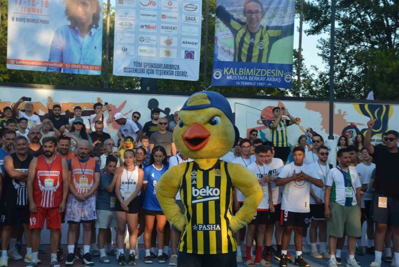 Sinop’ta 8. Berkay Akbaş Sokak Basketbolu Turnuvası başladı