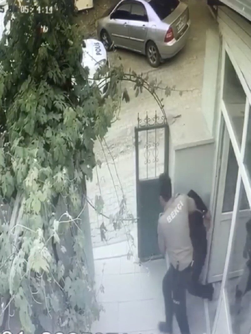 Suç makinesi hırsız saklandığı camide yakalandı