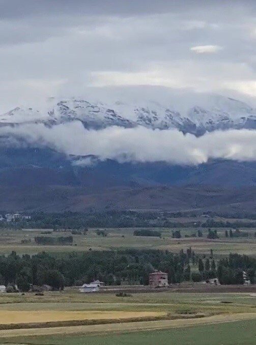 Temmuz’da kar sürprizi: Bayburt’un Soğanlı Dağı’na kar yağdı