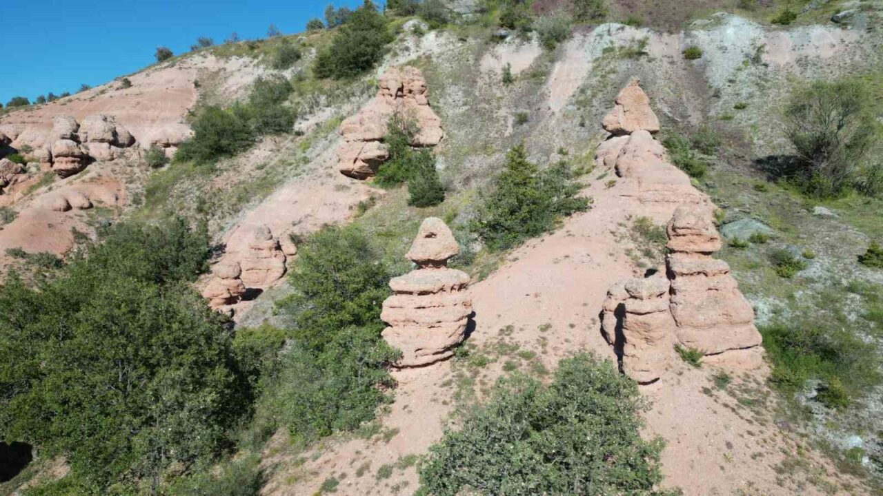Tokat’taki Gelinbaşı Kayalığı görenleri mest ediyor