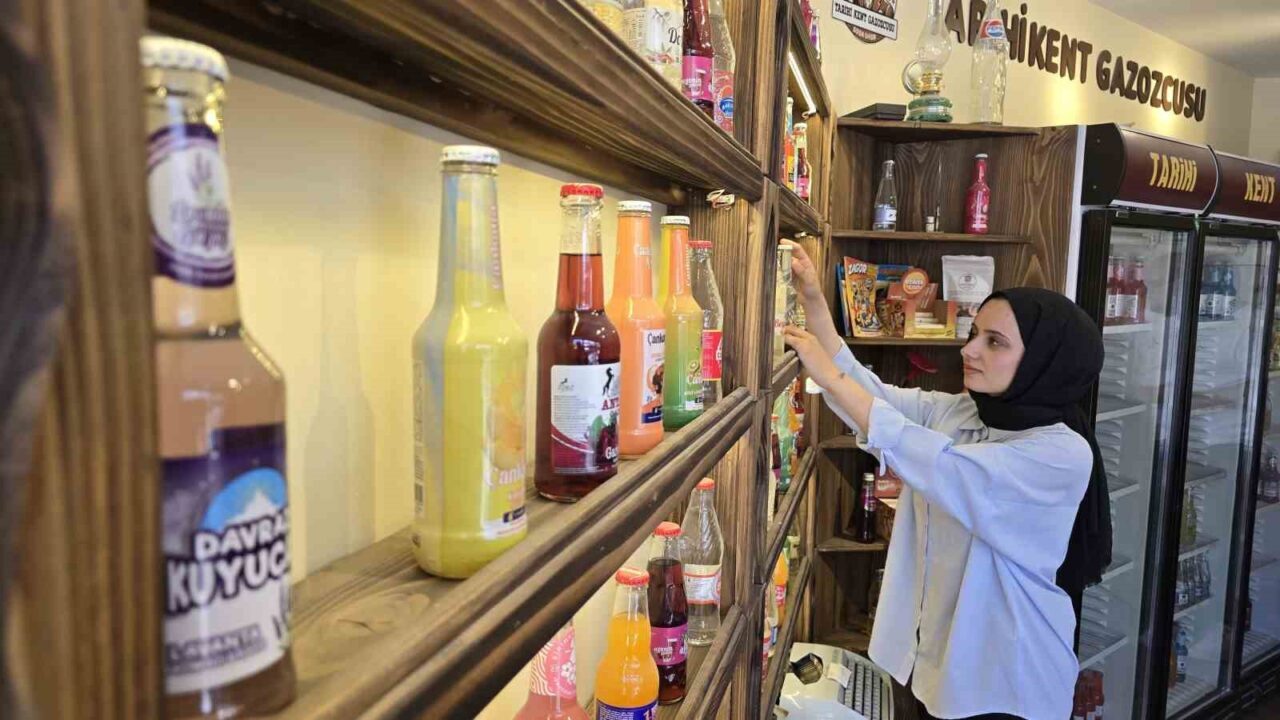 UNESCO kentindeki nostaljik gazoz dükkanı ziyaretçileri geçmişe götürüyor