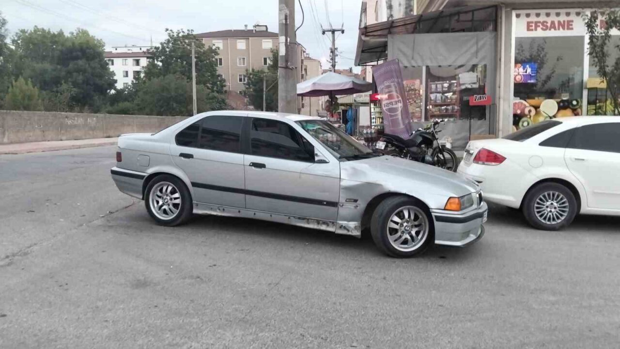 Bafra’da otomobil motosikletle çarpıştı: 1 yaralı