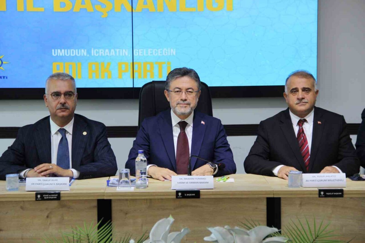 Bakan Yumaklı Çorum’daki yatırım ve projelerle ilgili bilgi aldı