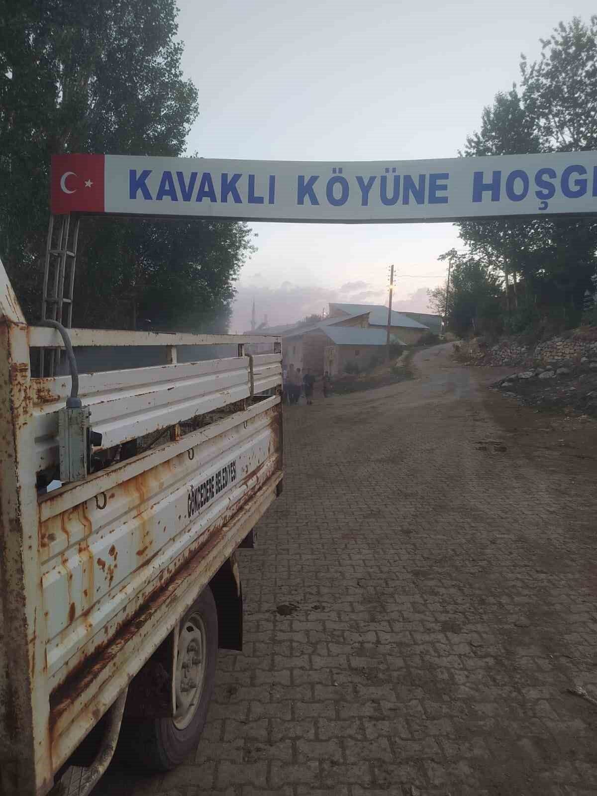 Bayburt’un köylerinde sinek ve haşerelere karşı ilaçlama çalışması başlatıldı