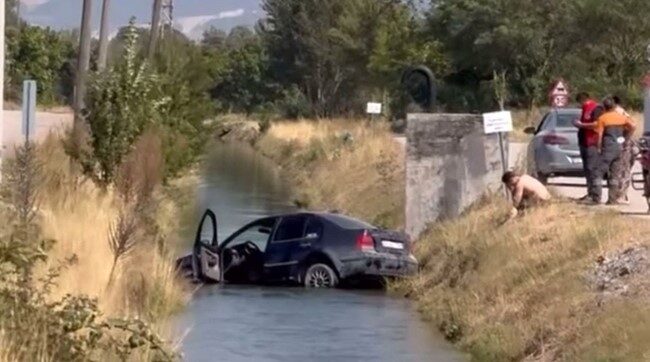 Bolu’da otomobil sulama kanalına uçtu