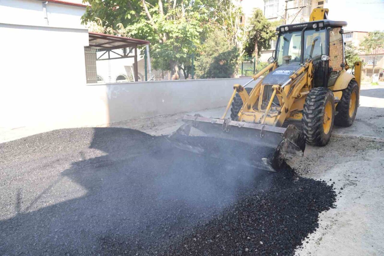 Canik’te asfalt yol çalışması