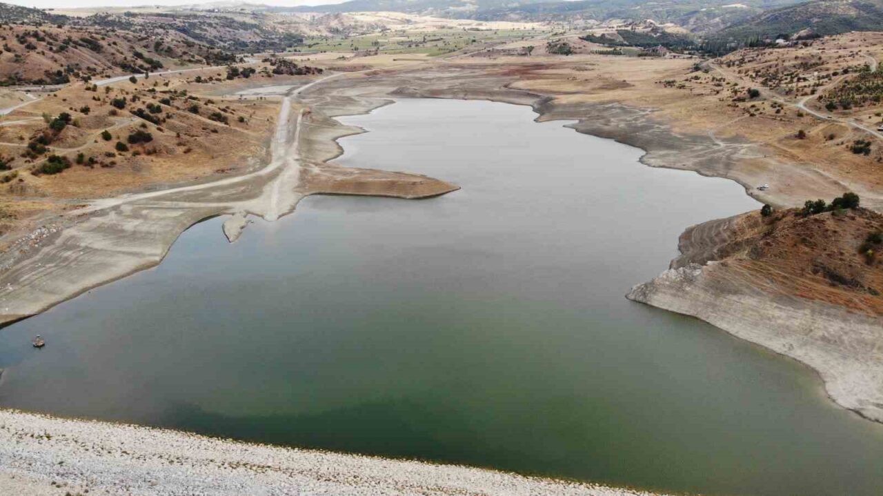 Çorum’daki barajlar alarm veriyor: Su seviyelerinde ciddi düşüş