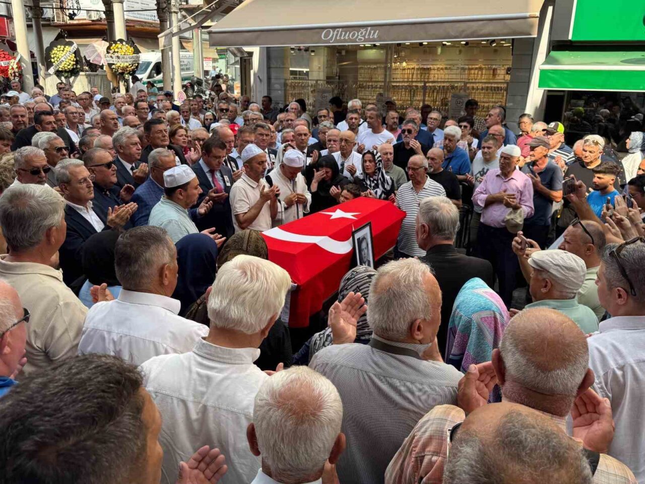 Eski Bakan Akyol için Bartın’da helallik istendi