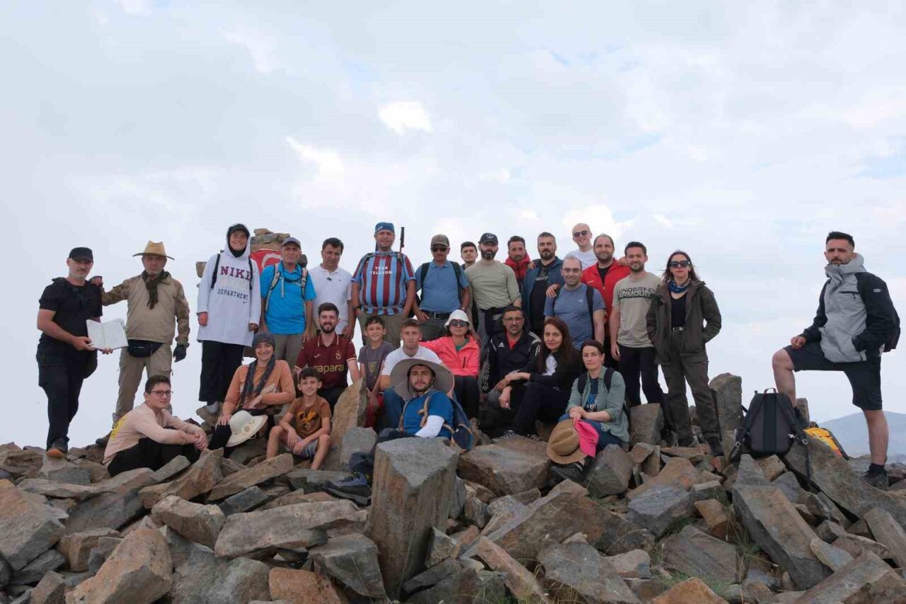 Gümüşhane’nin zirvesinde "Ormanları Koru" mesajı