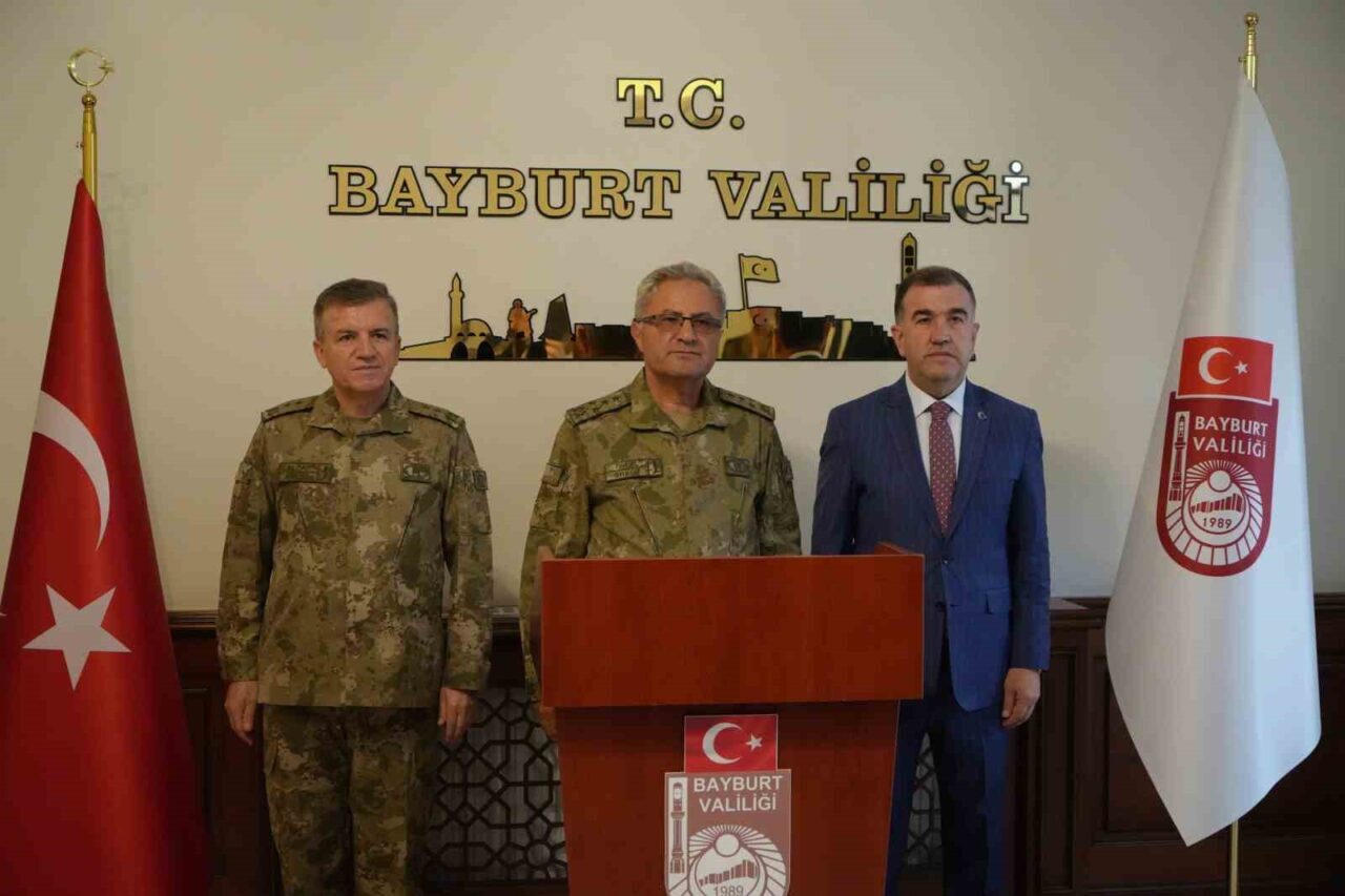 Kara Kuvvetleri Komutanı Orgeneral Tokel Bayburt’ta