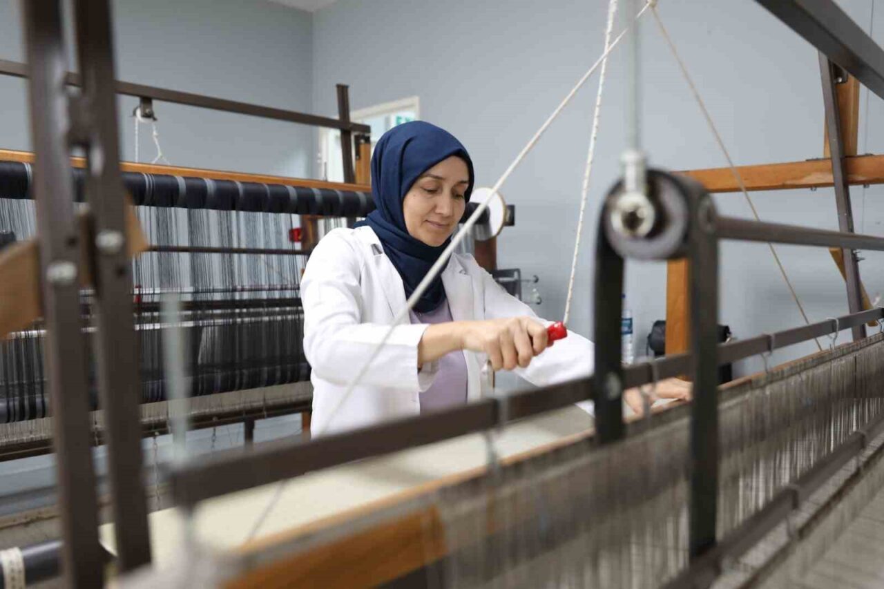Kenevir tekstiline büyükşehir dokunuşu: Ünü dünyaya yayılıyor