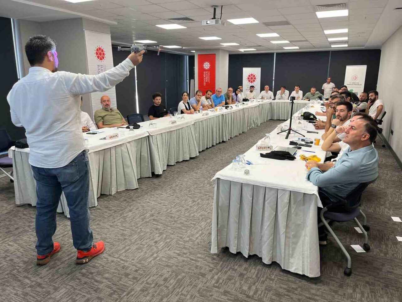 Samsun’da basın mensuplarına dron eğitimi