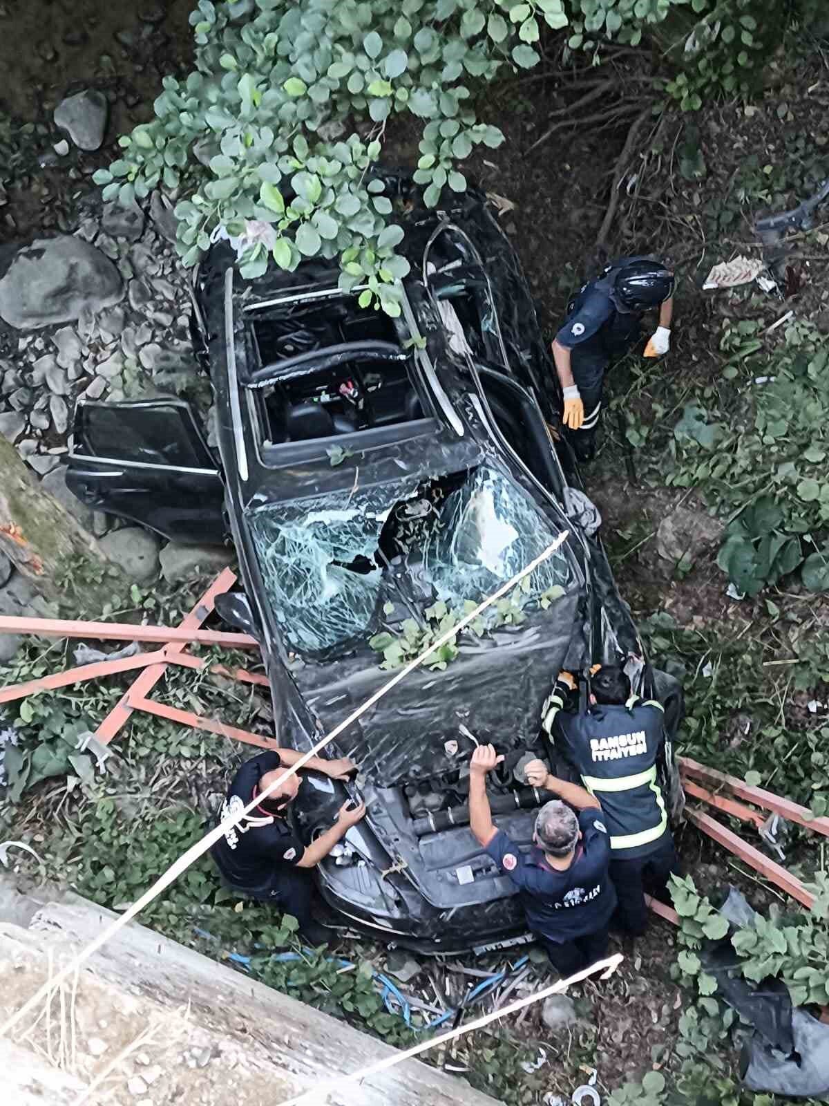 Samsun’da otomobil köprüden yuvarlandı: 12 yaşındaki çocuk hayatını kaybetti