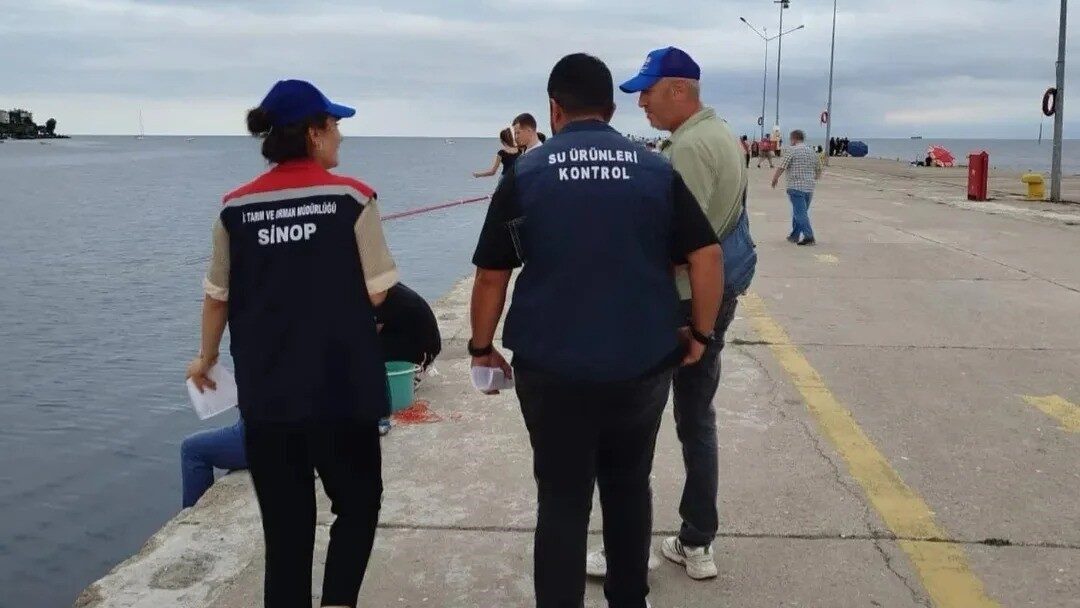 Sinop’ta olta avcıları sürdürülebilir balıkçılık için bilgilendirildi