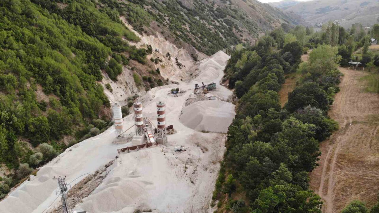 Üzengili Göleti 7 yıldır bitirilemedi görüntü kirliliğine neden olan inşaat tepki çekiyor