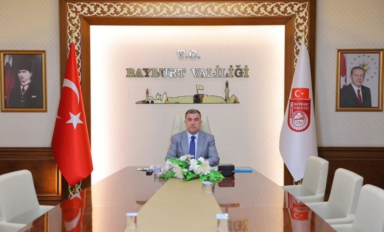 Vali Eldivan Bakan Yerlikaya başkanlığındaki toplantıya katıldı