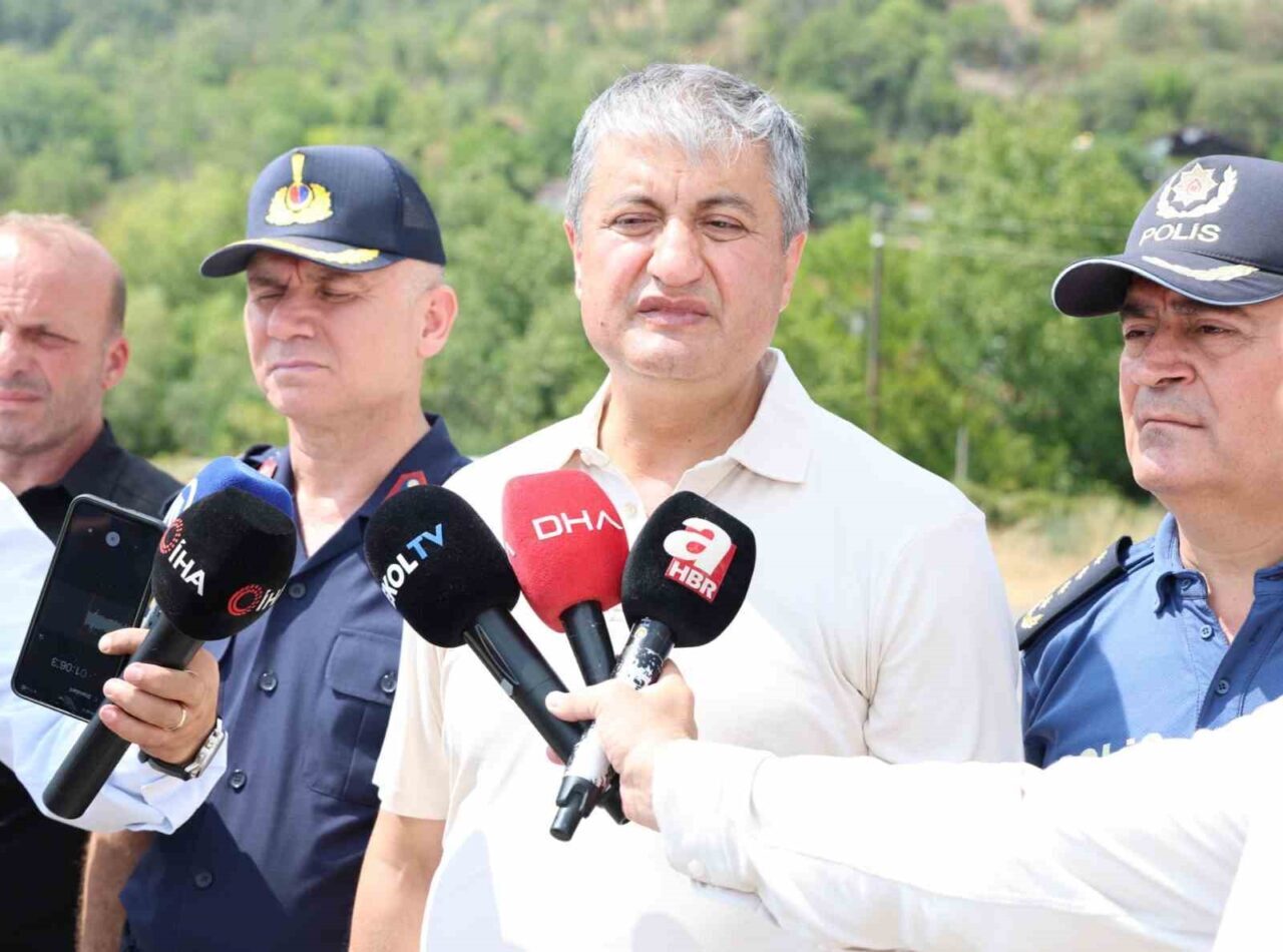 Vali Yavuz, "Orman yangını tek bir noktada devam ediyor’
