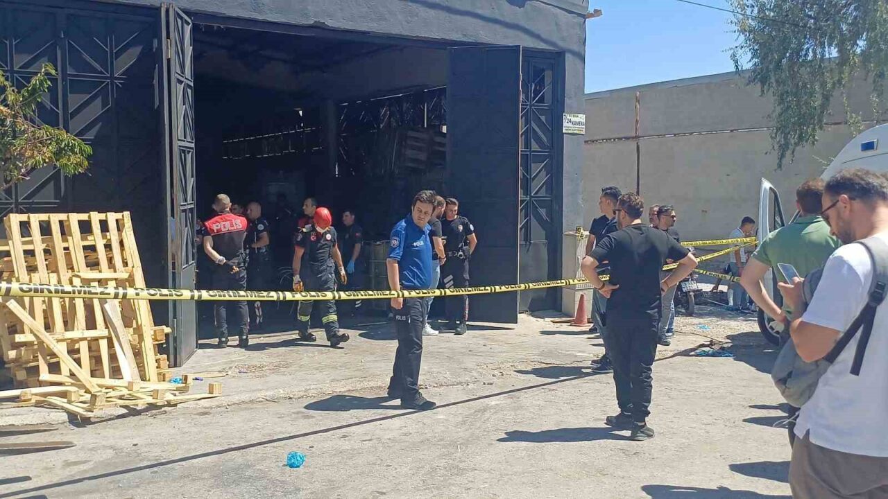 Yağ tankına düşen anne ve oğlu hayatını kaybetti