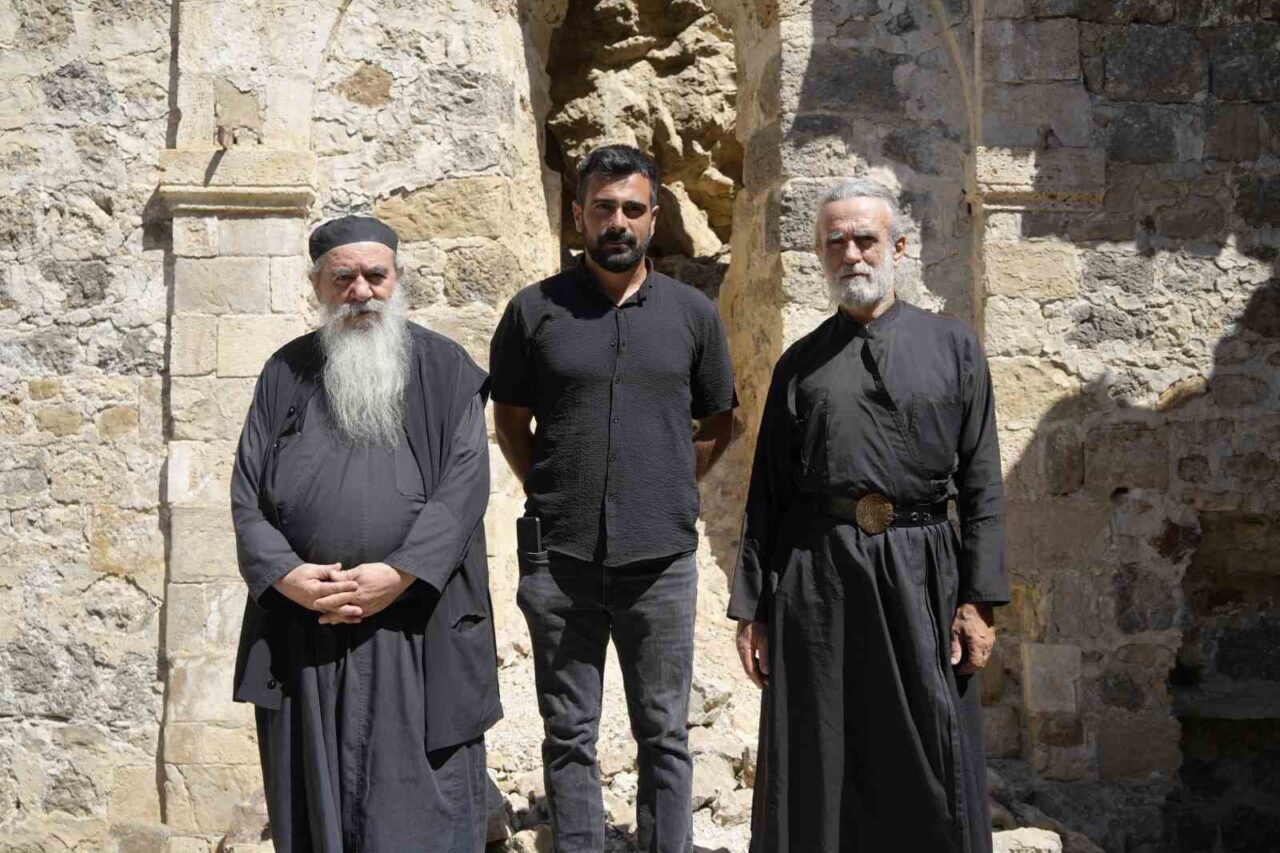 Yunan keşişlerden Gümüşhane’deki Hutura Kilisesi’ne ziyaret