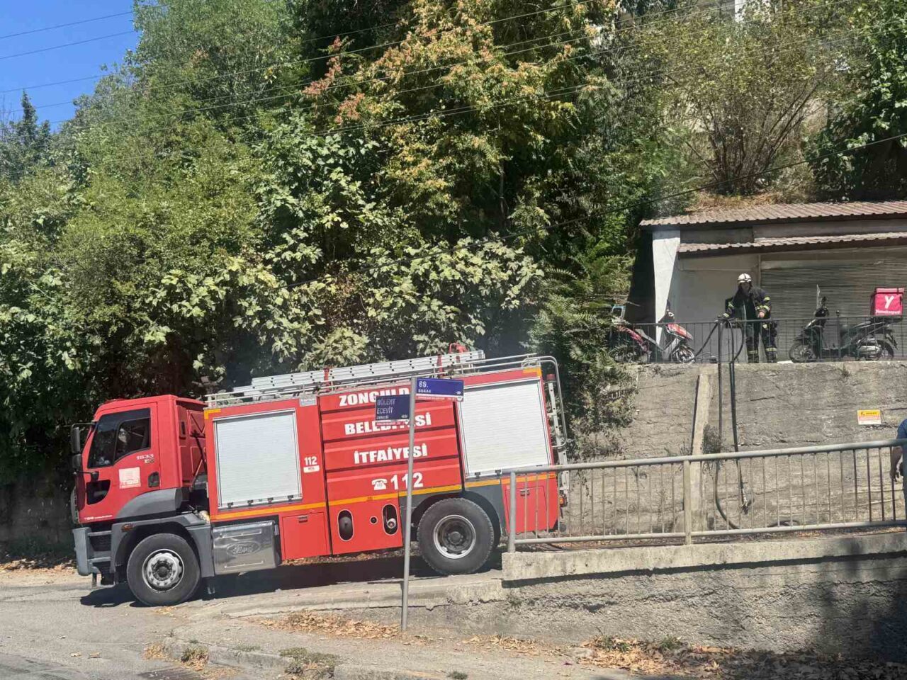 Zonguldak’ta ormanlık alanda çıkan yangın söndürüldü