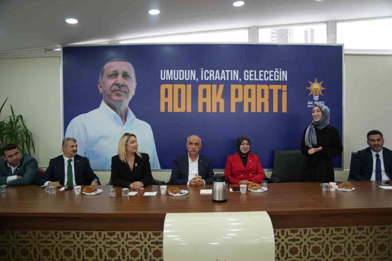 AK Partili 5 milletvekilinden Beylikdüzü çıkarması