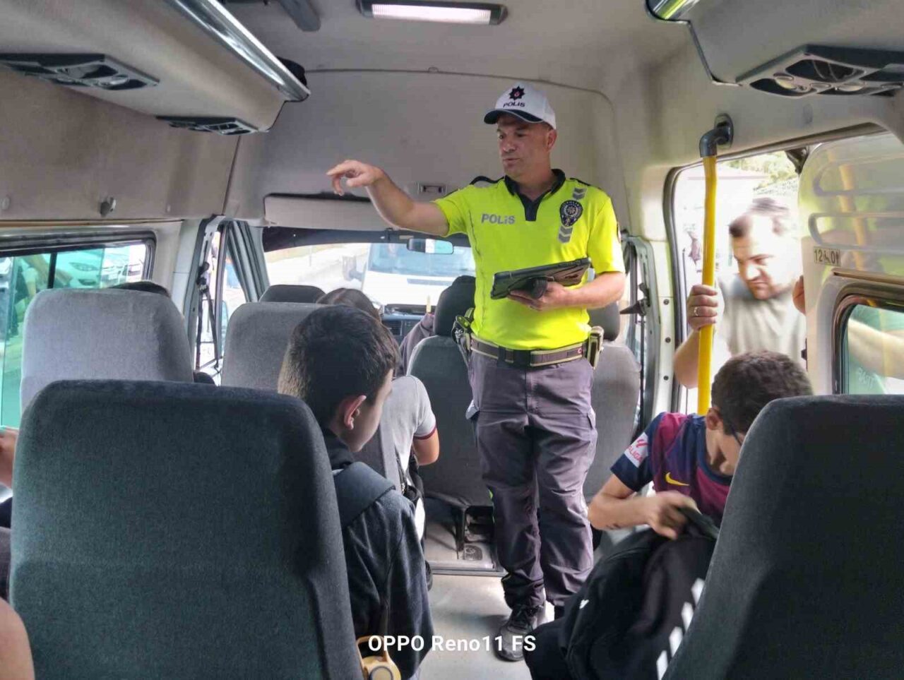 Bafra’da okul servis araçlarına sıkı denetim