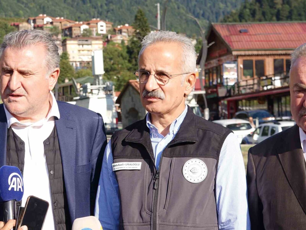 Bakan Uraloğlu: "Ayder Yaylası’na kontrollü geçiş sağlayacağız"