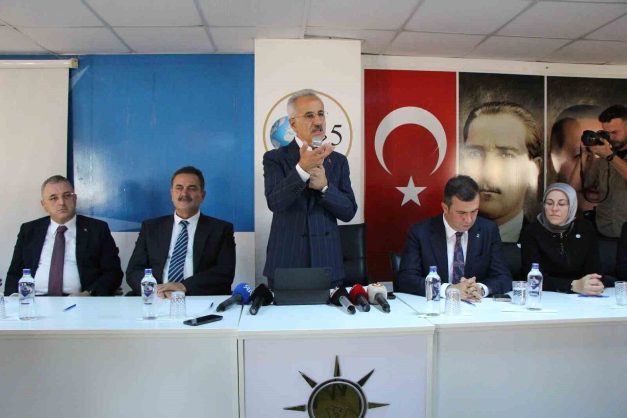 Bakan Uraloğlu: "Yaptığımız hizmetleri oy terazisine koysak her yerden yüzde 80, 90 oy alırız"