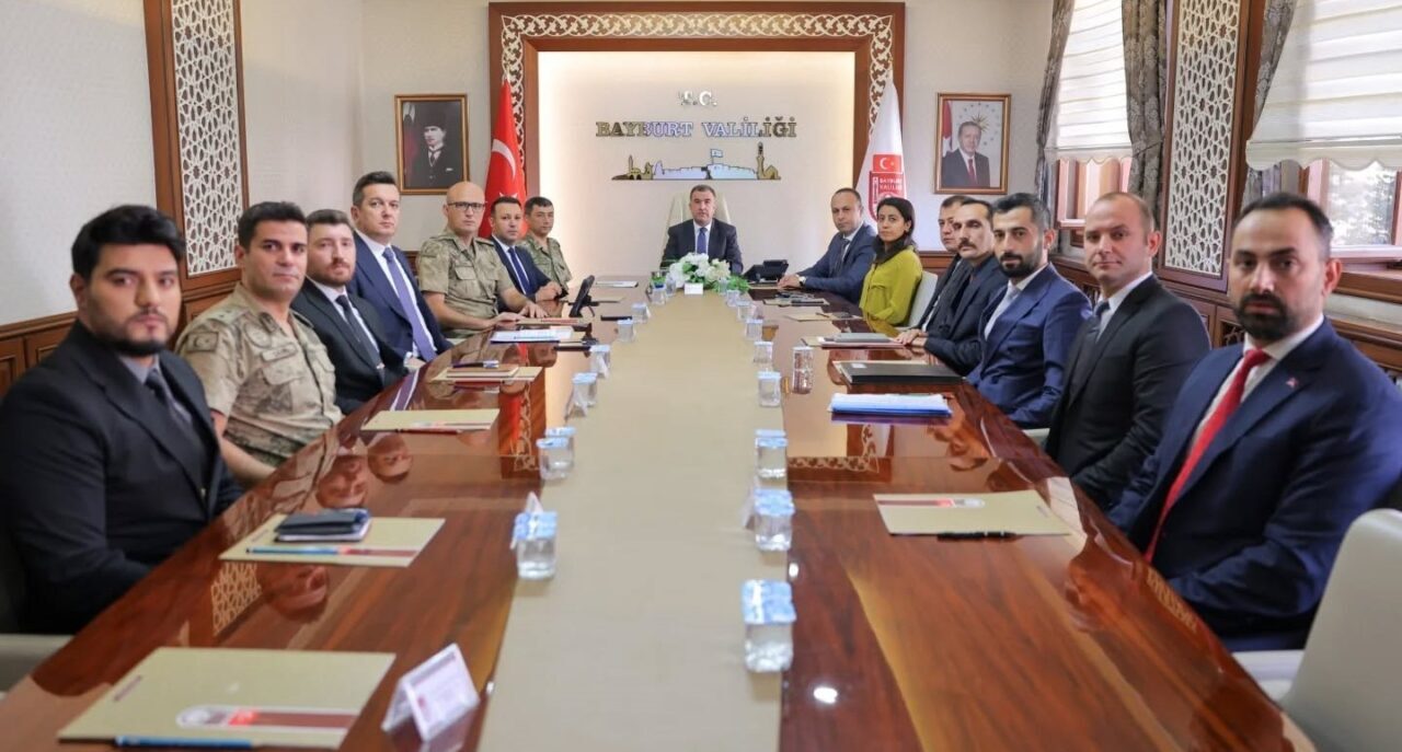 Bayburt’ta ‘Genişletilmiş İl Güvenlik ve Asayiş Koordinasyon’ toplantısı yapıldı
