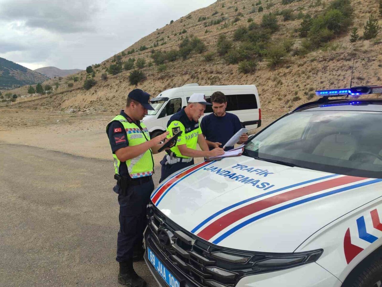 Bayburt’ta okul servis denetimleri sıklaştı