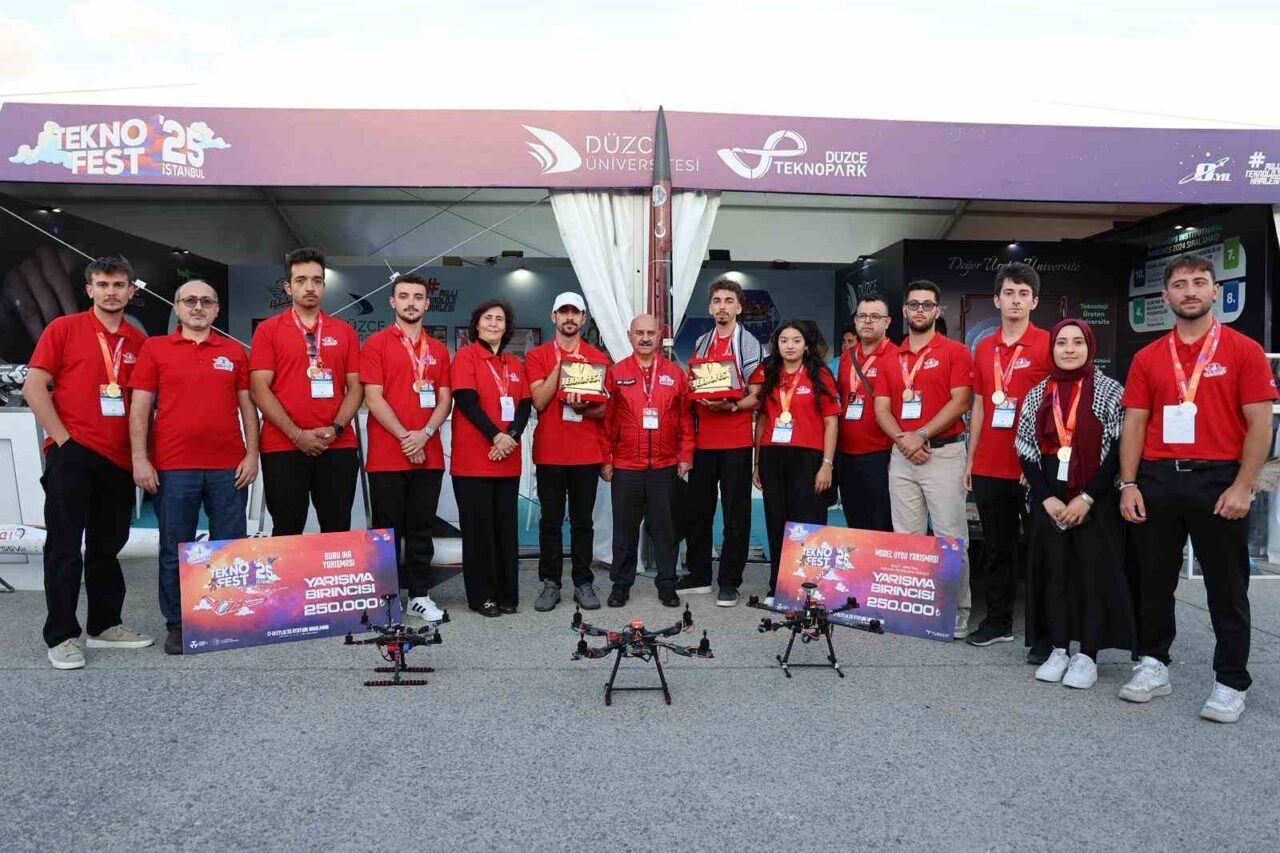 Düzce Üniversitesi öğrencileri TEKNOFEST 2025’te zirvede