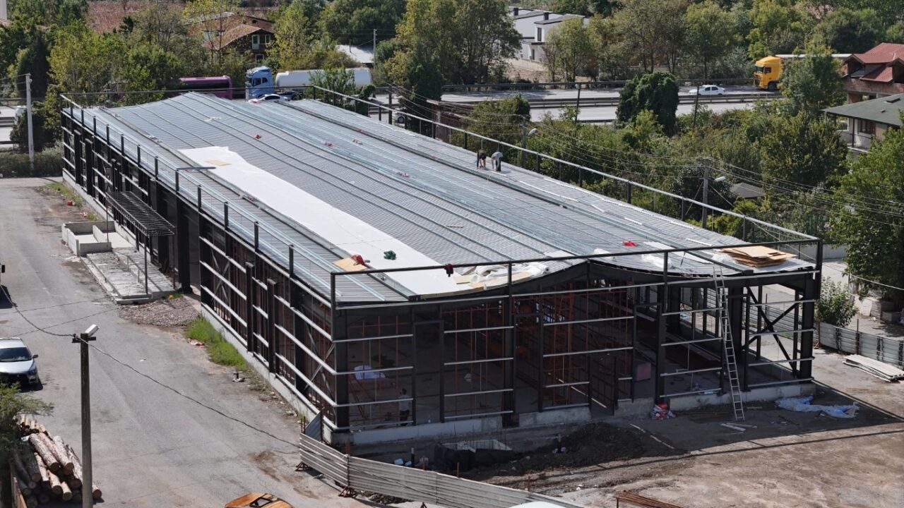 Kartepe’ye inşa edilen spor salonu birçok branşa ev sahipliği yapacak