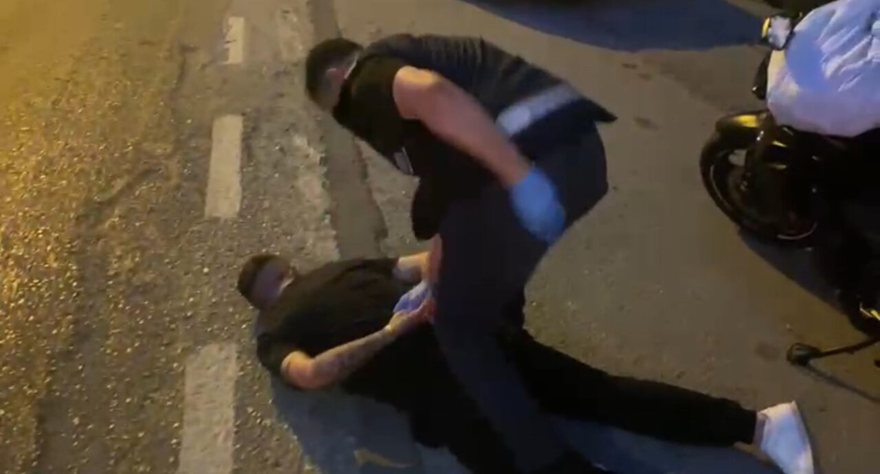 Motosikletli çarşaf operasyonu: 16 yaşındaki çocuktan 68 bin hap