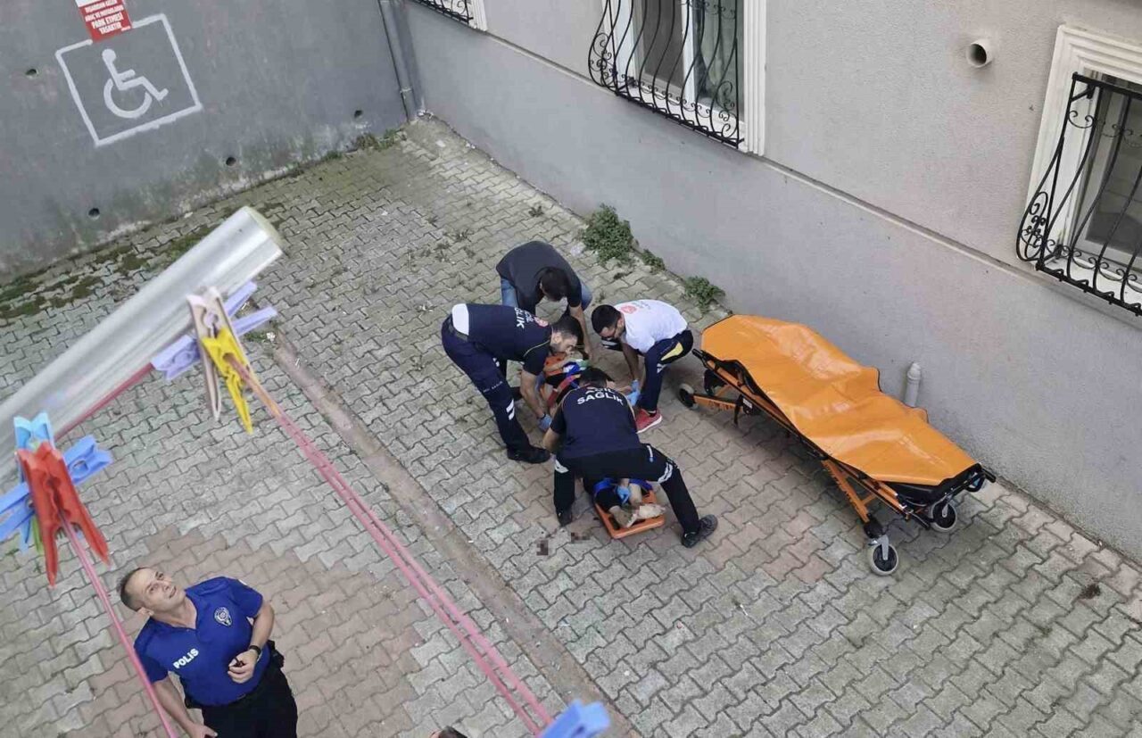 Samsun’da 4’üncü kattan atlayan kuaför kadın hayatını kaybetti
