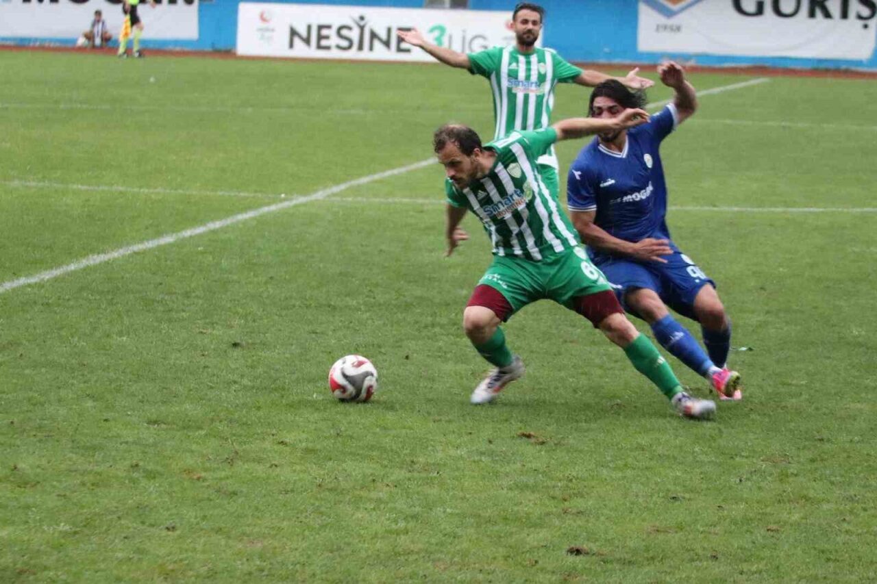TFF 3. Lig: Pazarspor: 1 - Çayelispor: 1