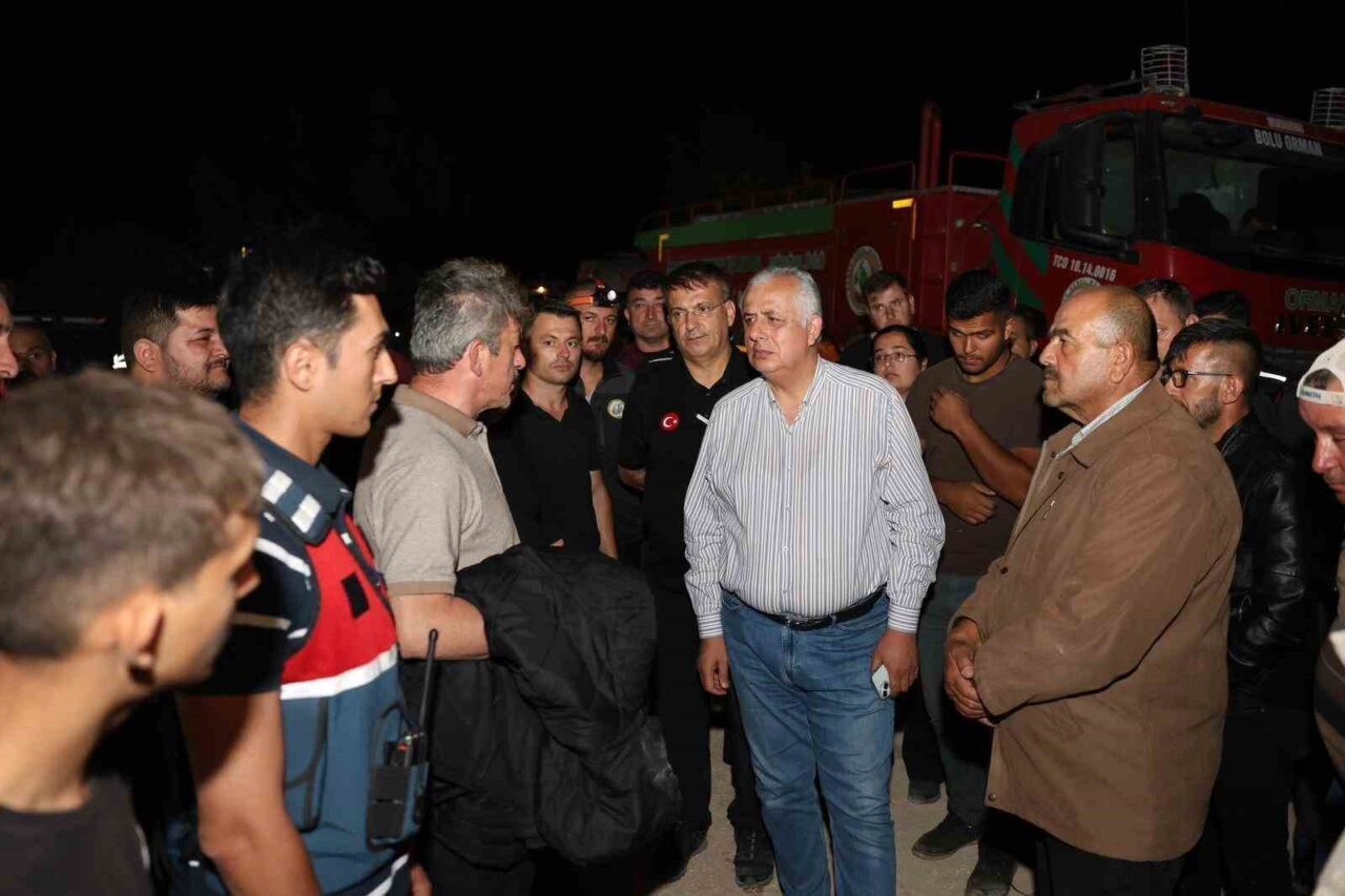 Yangın yaklaşık 1 hektarlık alanda etkili oldu