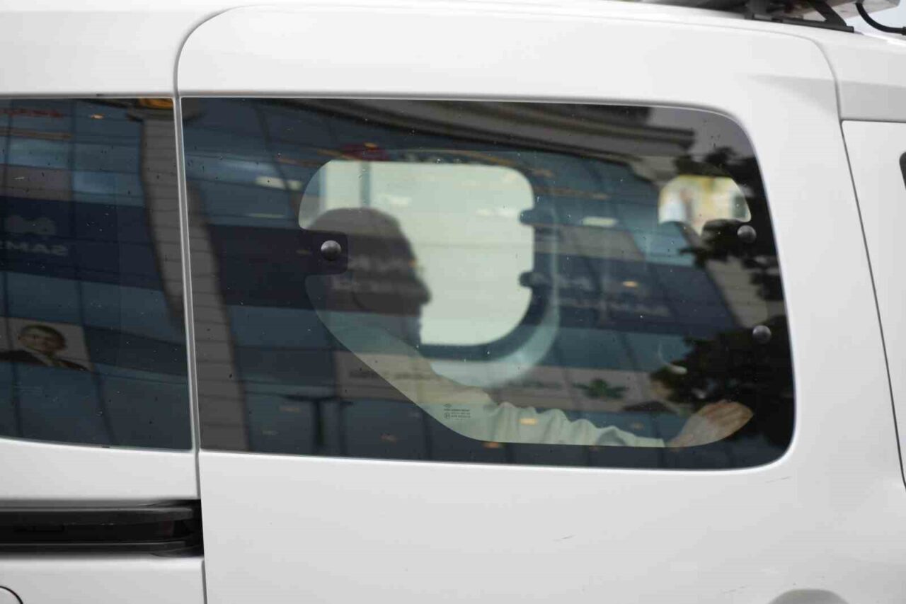 Yaşlı adam telefon dolandırıcılarının tuzağına düştü, 170 bin TL’sinden oldu