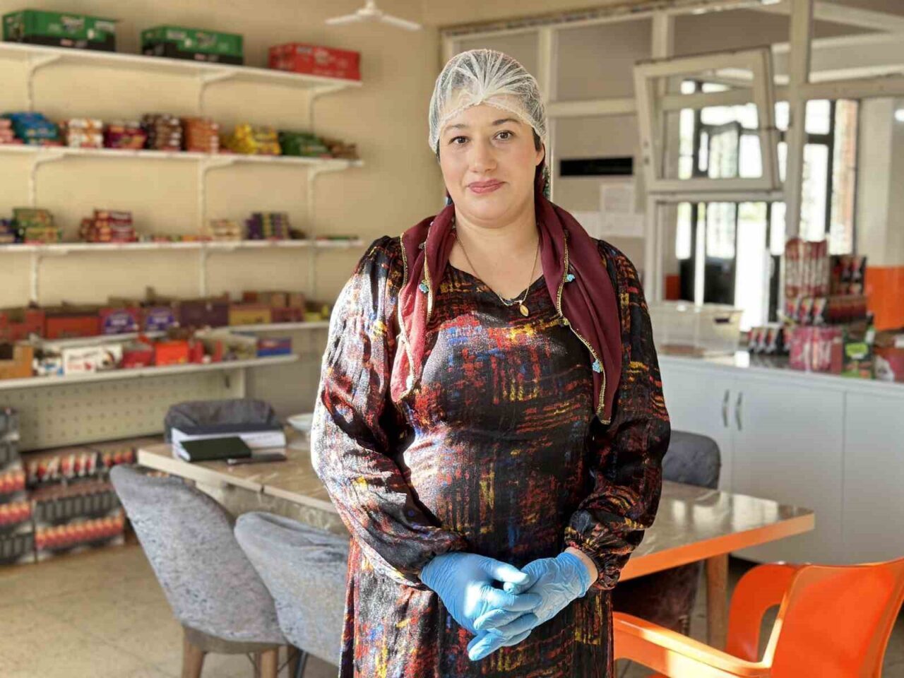 5 yıldır tek başına 800 öğrenciye bakıyor: Gülşen Yalçın’ın azmi takdir topluyor