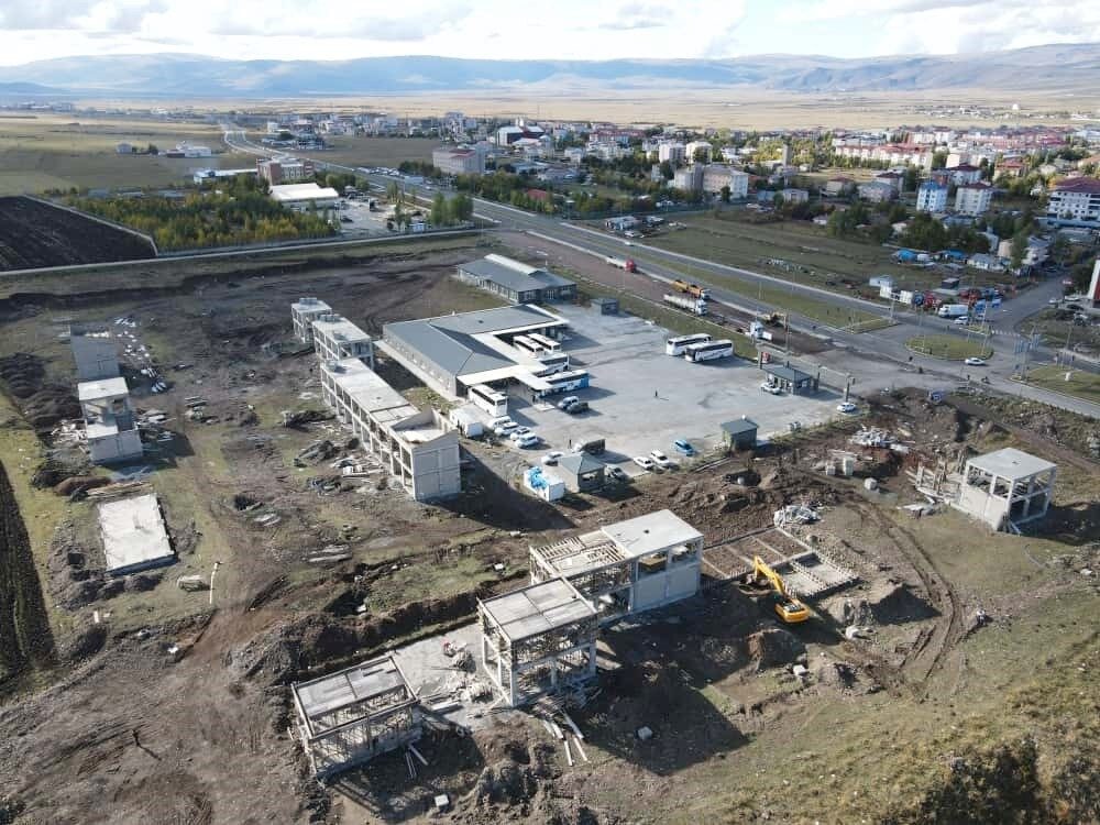 Ardahan Belediyesi Galericiler sitesi inşaatı tüm hızıyla sürüyor