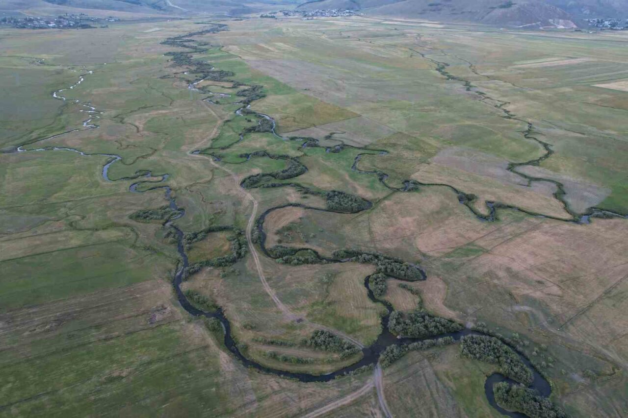 Ardahan’da Menderesler havadan görüntülendi